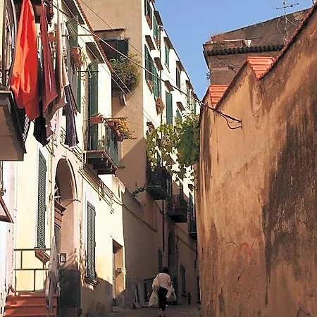 Bella 4* Naples